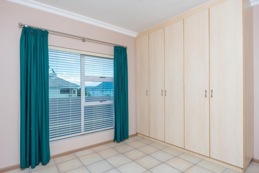 3 Bedroom Property for Sale in Kingswood Golf Estate Western Cape